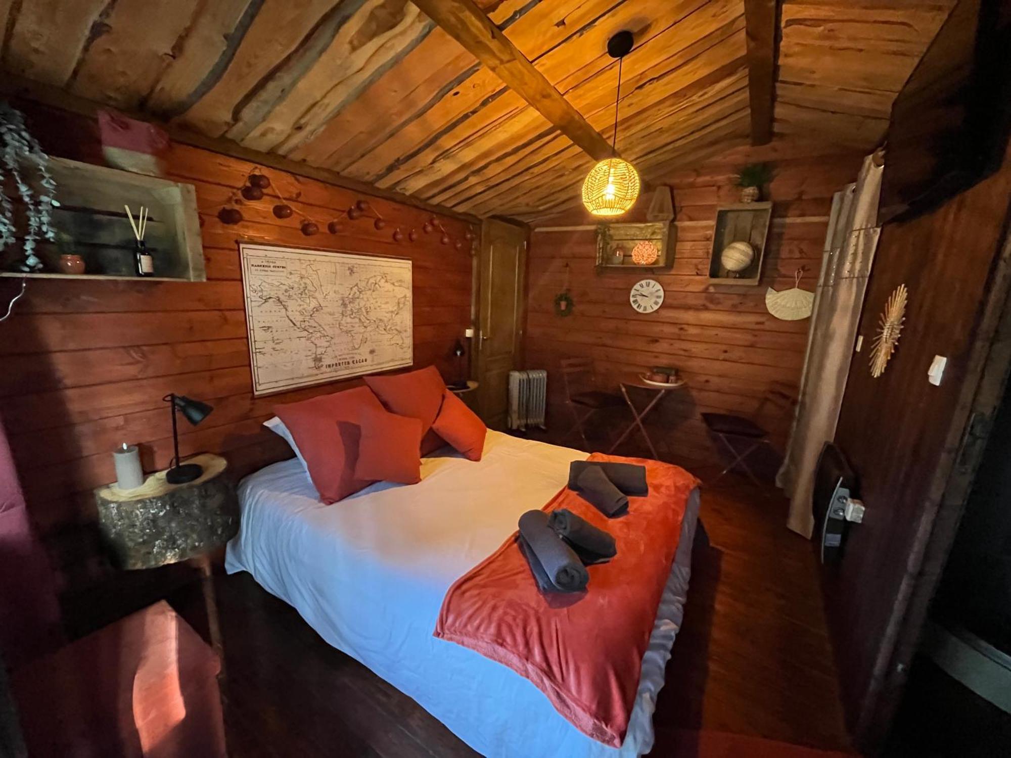 "Le Maloya" Chalets Independants -Chambre Balneo - Relais Motards Лакон Экстерьер фото
